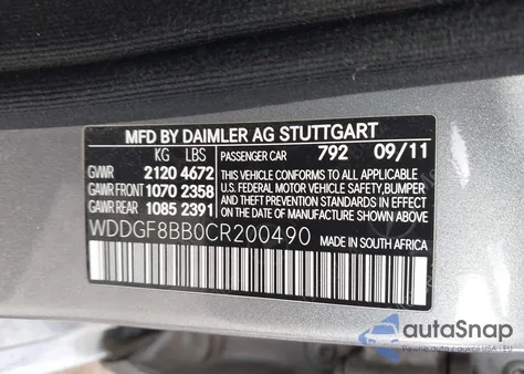 2012 Mercedes-Benz C 300 Sport 4Matic z USA, uszkodzony, nr VIN WDDGF8BB0CR200490